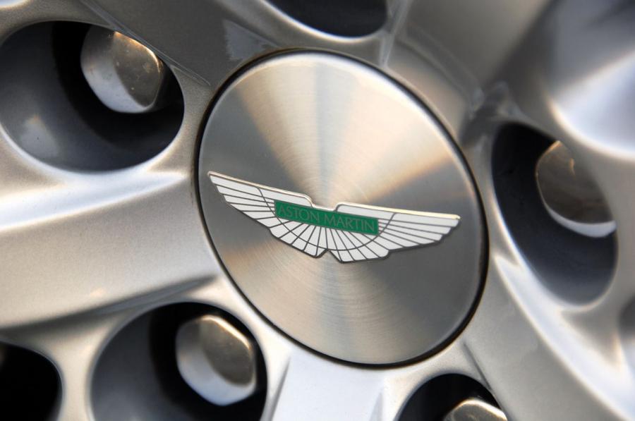 Колеса Aston Martin DB9 Volante 2009 года  (фото 32 из 41)